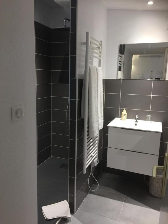 Chambres D'Hotes Lovely Planette Nîmes Esterno foto