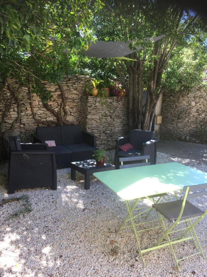 Chambres D'Hotes Lovely Planette Nîmes Esterno foto
